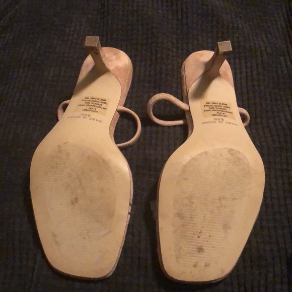 Steve Madden Nude Heals - Picture 4 of 4